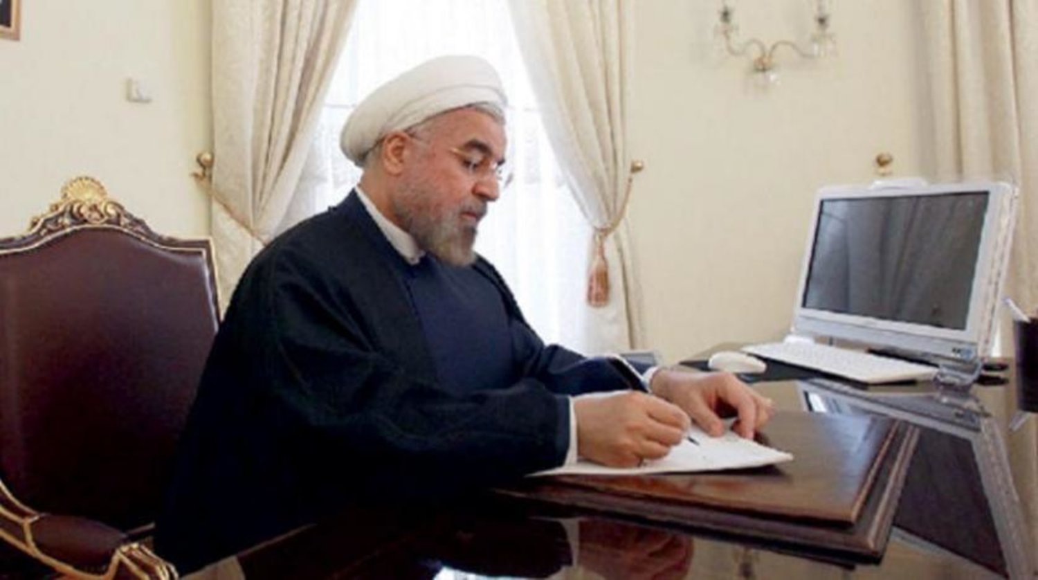 İran Cumhurbaşkanı Hasan Ruhani dünya liderlerine tebrik mesajları gönderirken. (Fars haber ajansı)
