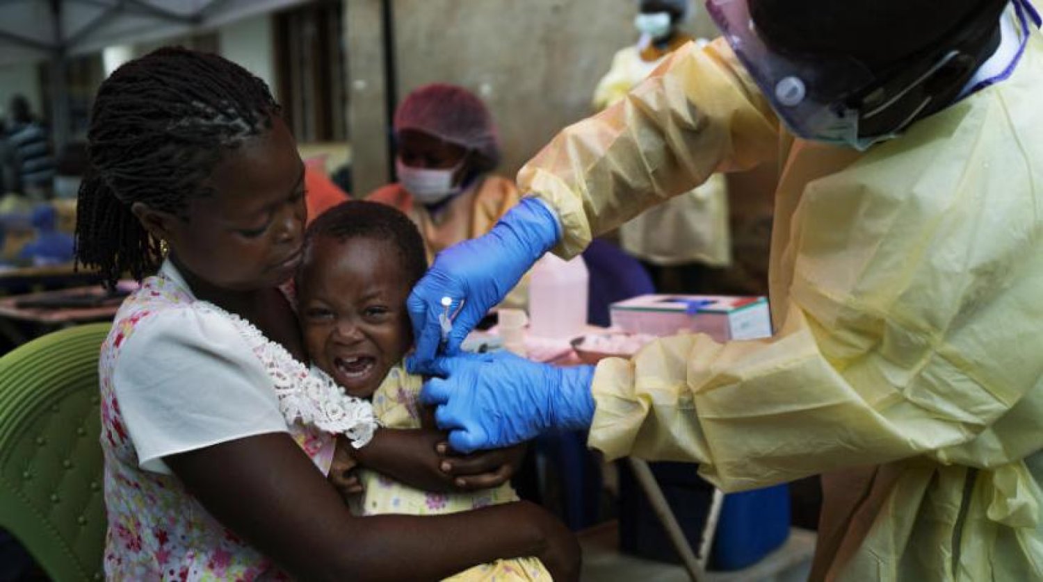 Kongo’da Ebola aşı kampanyasından bir kesit (AP-Arşiv)