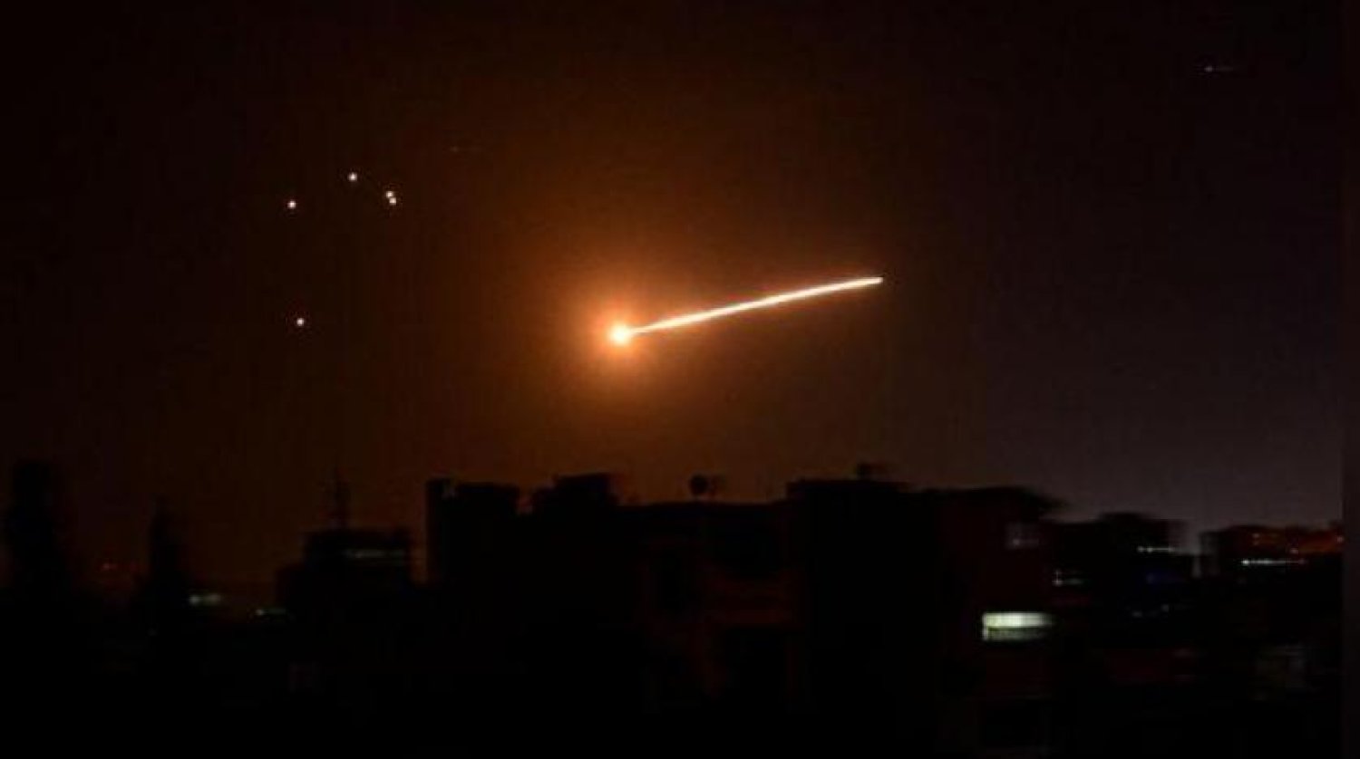 İsrail son aylarda Suriye’de İran ve milislerine ait askeri alanlara yönelik saldırıları yoğunlaştırdı (SOHR)