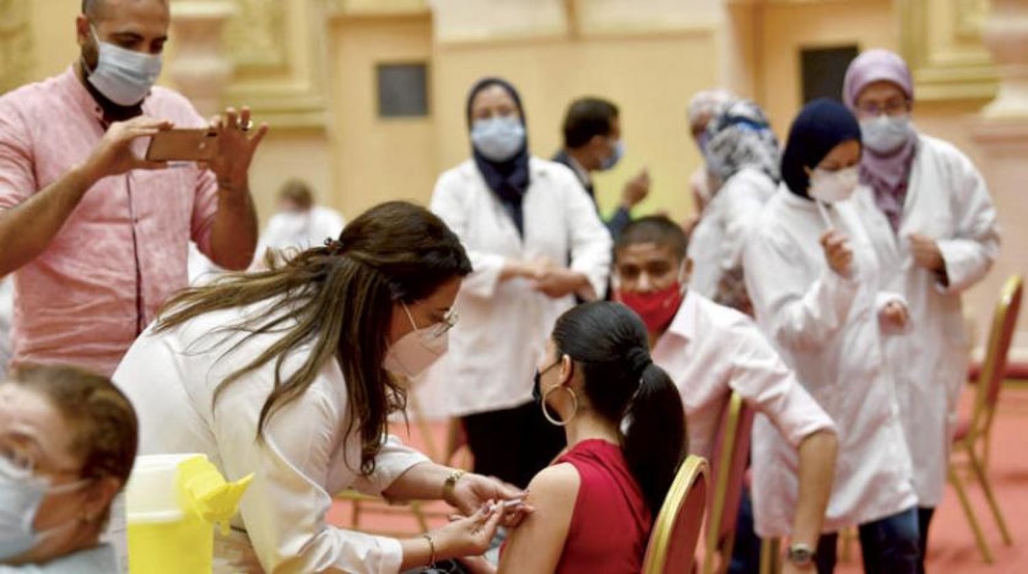 Tunus’ta turizm sektöründe çalışanlar için aşı kampanyası (AFP)