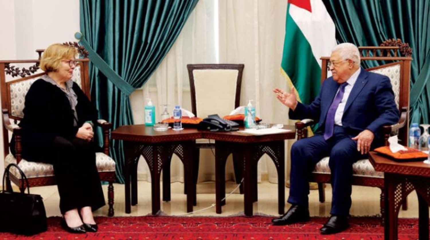 Filistin lideri Mahmud Abbas bir süre önce ABD Yakın Doğu İşlerinden Sorumlu Dışişleri Bakan Yardımcısı Barbara Leaf ile bir araya geldi. (WAFA)
