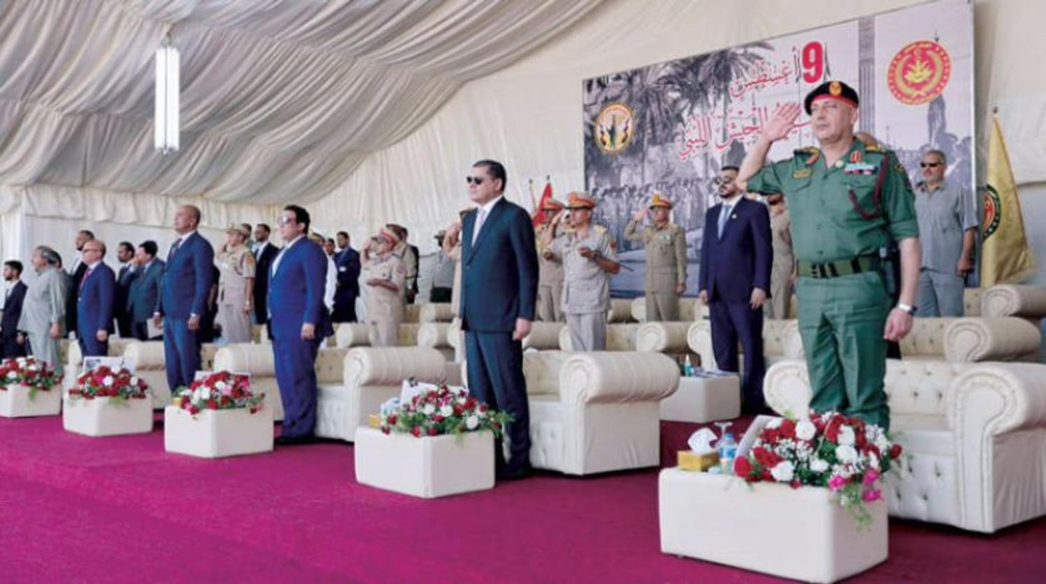 Trablus'ta Dibeybe’nin huzurunda düzenlenen askeri geçit töreninden bir kare (Başkanlık Konseyi)