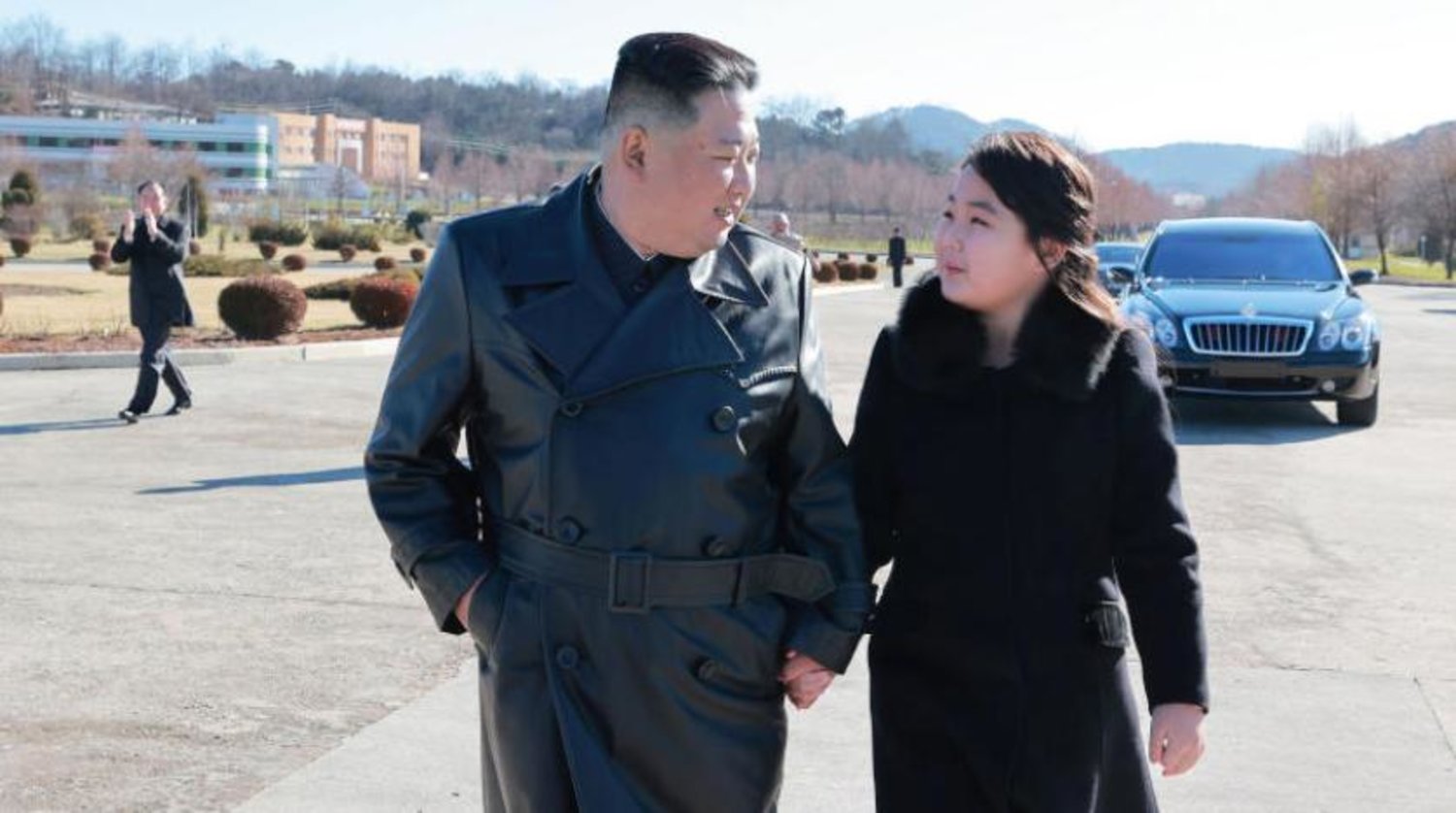 Kuzey Kore lideri ve kızı (KCNA)