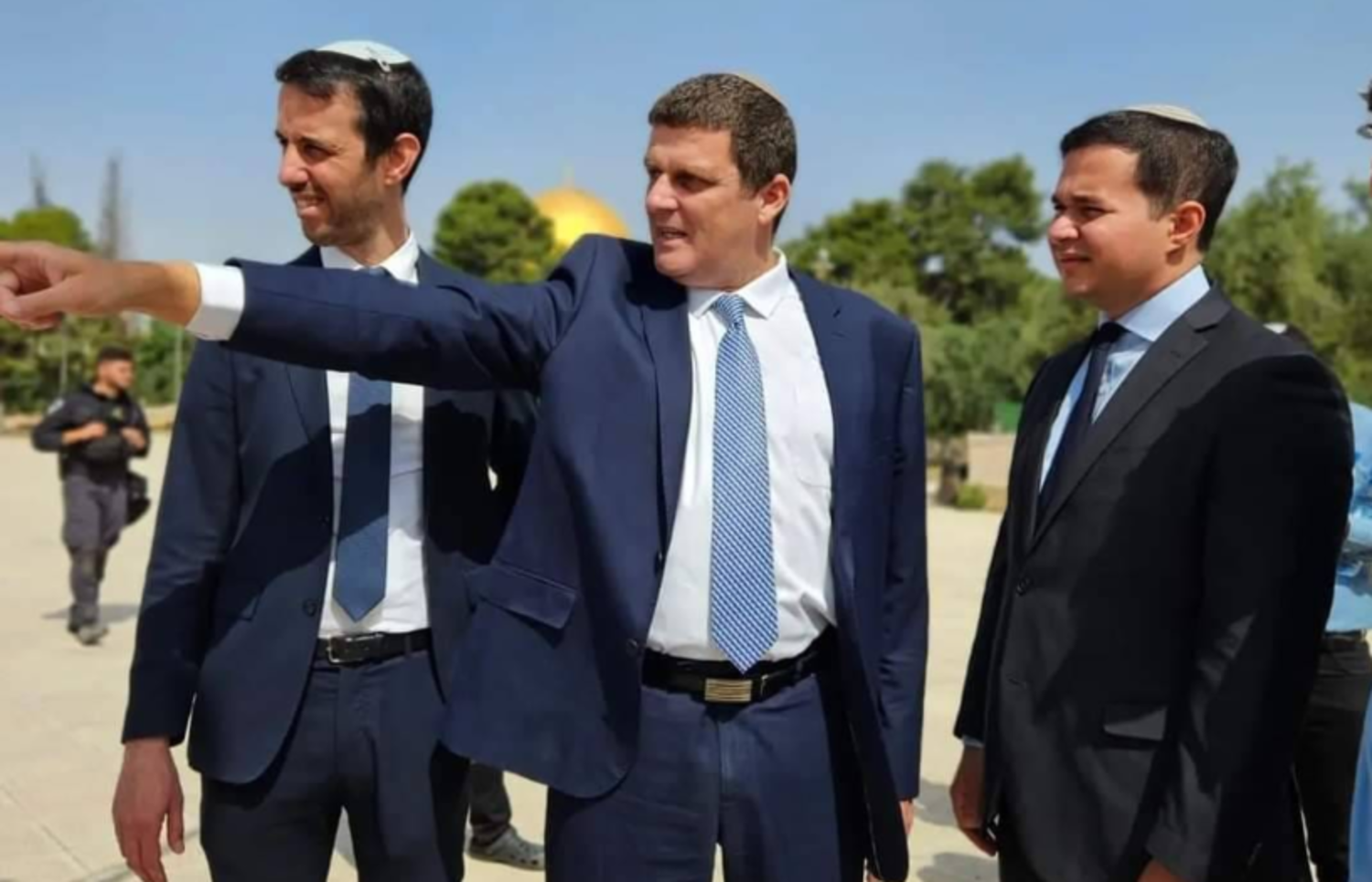 Likud Partisi’nden milletvekilleri, Kudüs Günü’nde Mescid-i Aksa’ya baskın düzenledi (Sosyal paylaşım siteleri)