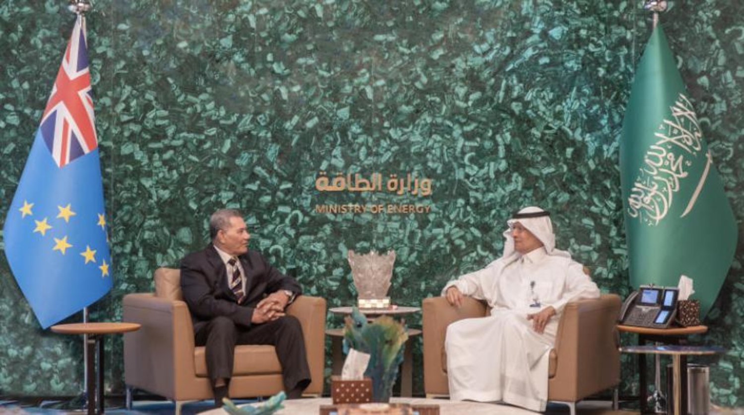 Suudi Arabistan Enerji Bakanı Prens Abdulaziz bin Selman, Tuvalu Başbakanı Kausea Natano'yu kabul eti (SPA)