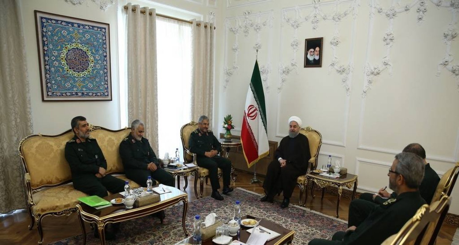Ruhani, ikinci dönemi kazandıktan sonra Devrim Muhafızları liderleriyle buluştu (İran Cumhurbaşkanlığı web sitesi-Arşiv)
