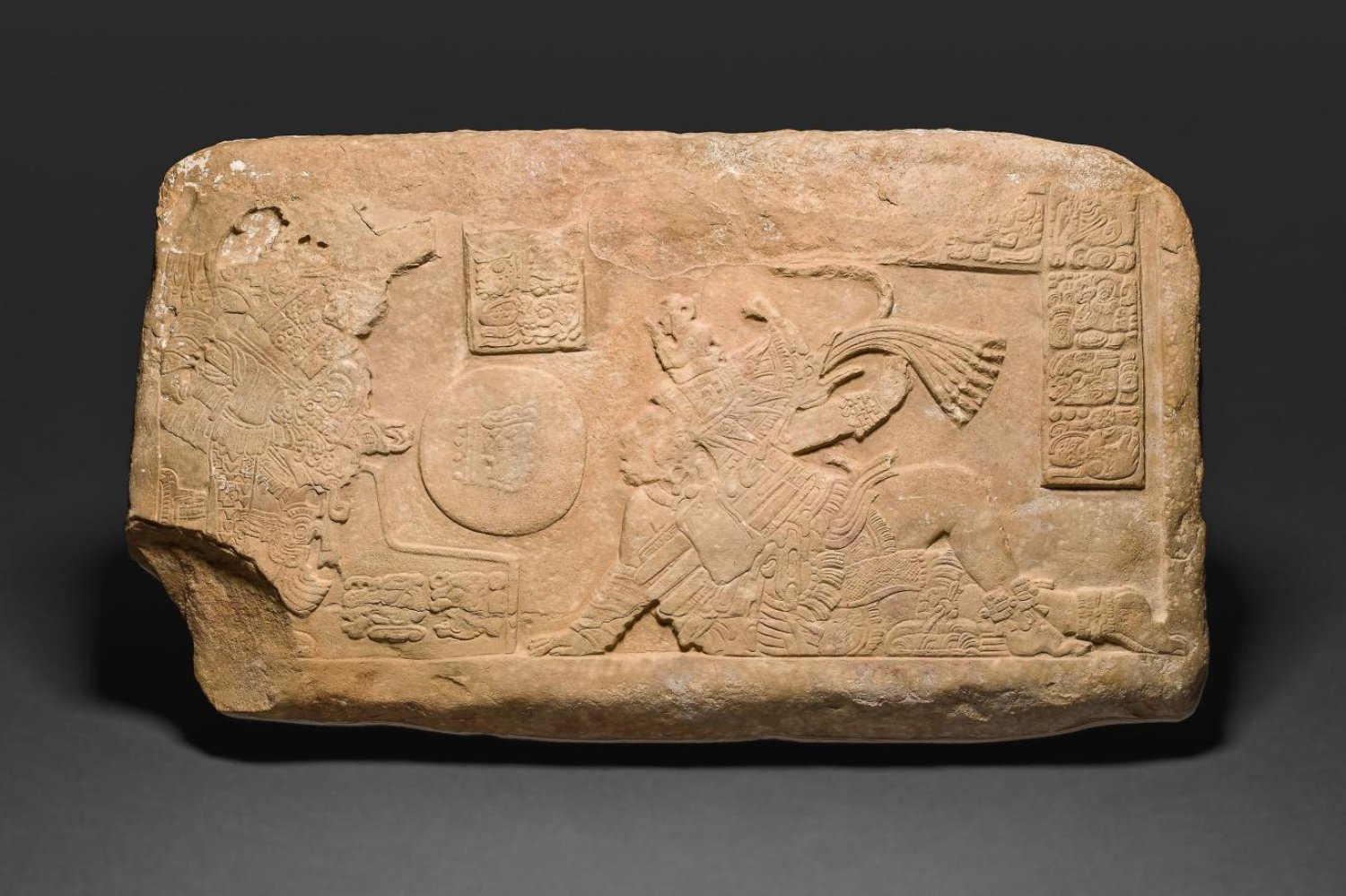 Mayalar top oyunlarını eğlencenin yanı sıra ritüel amaçlı da oynuyordu (Dallas Museum of Art)