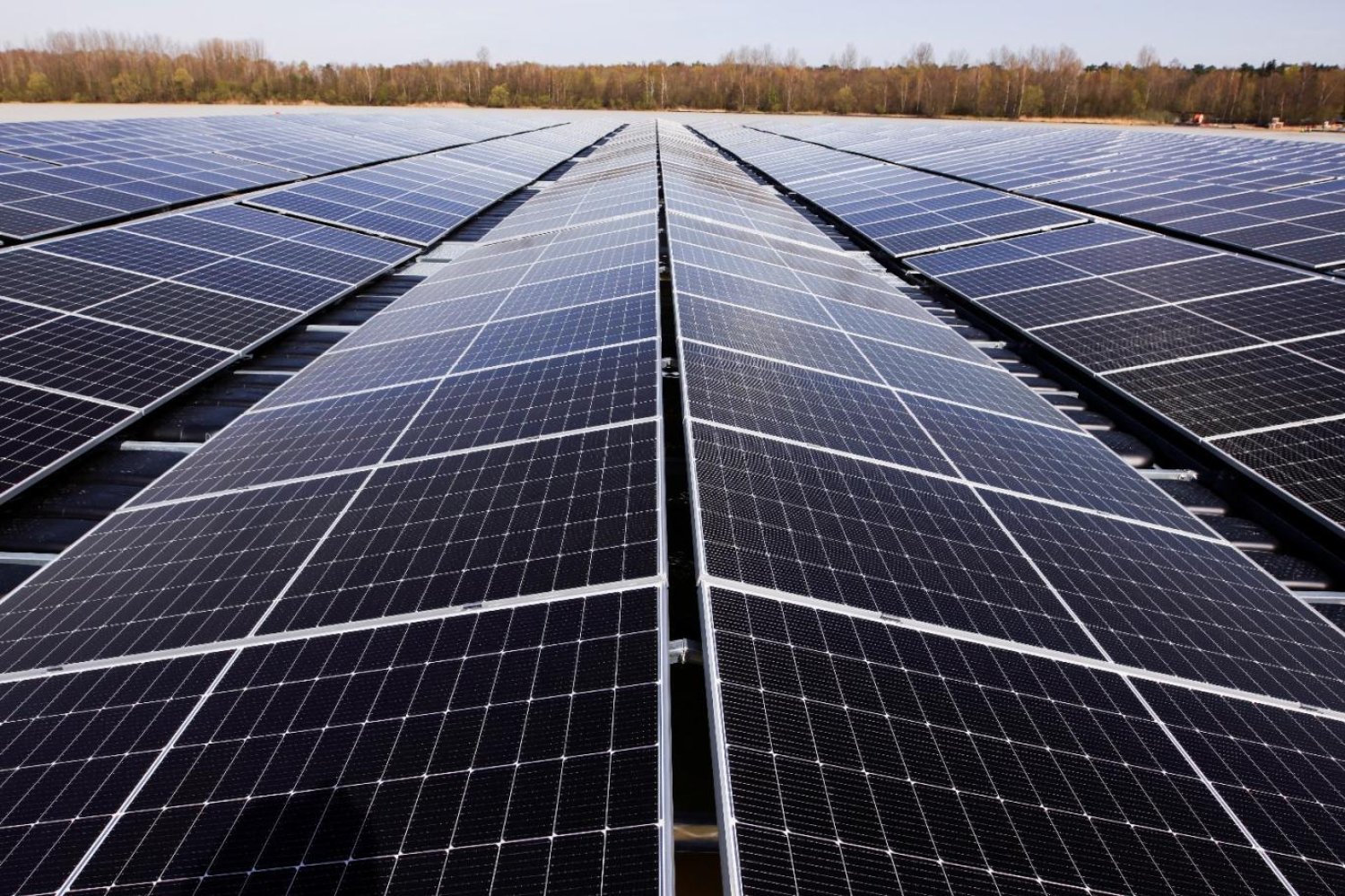 Bilim insanları, Güneş enerjisini daha verimli şekilde kullanmak için yeni yollar arıyor (Reuters)