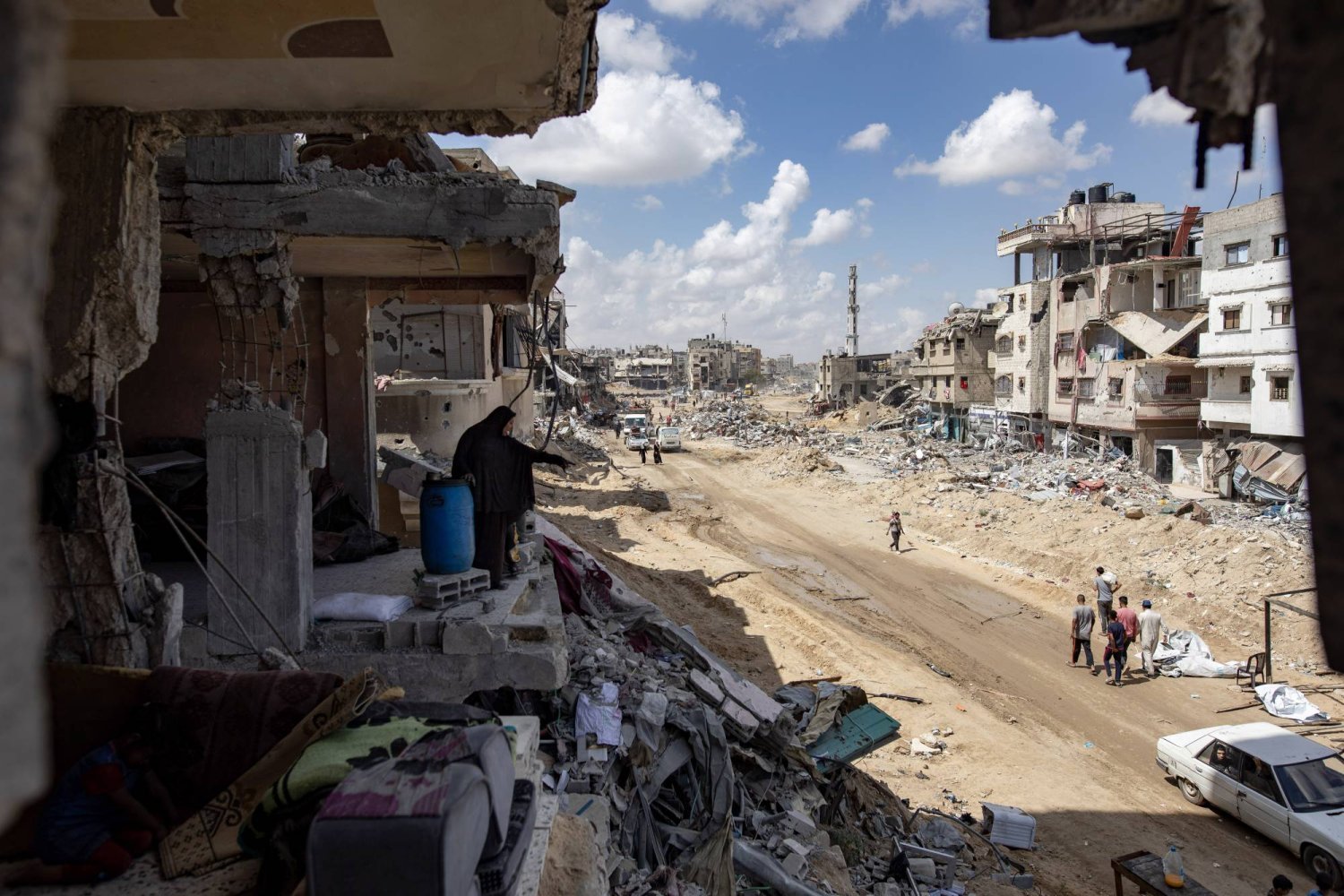 Gazze şehrinin dörtte üçü yerle bir oldu (EPA)