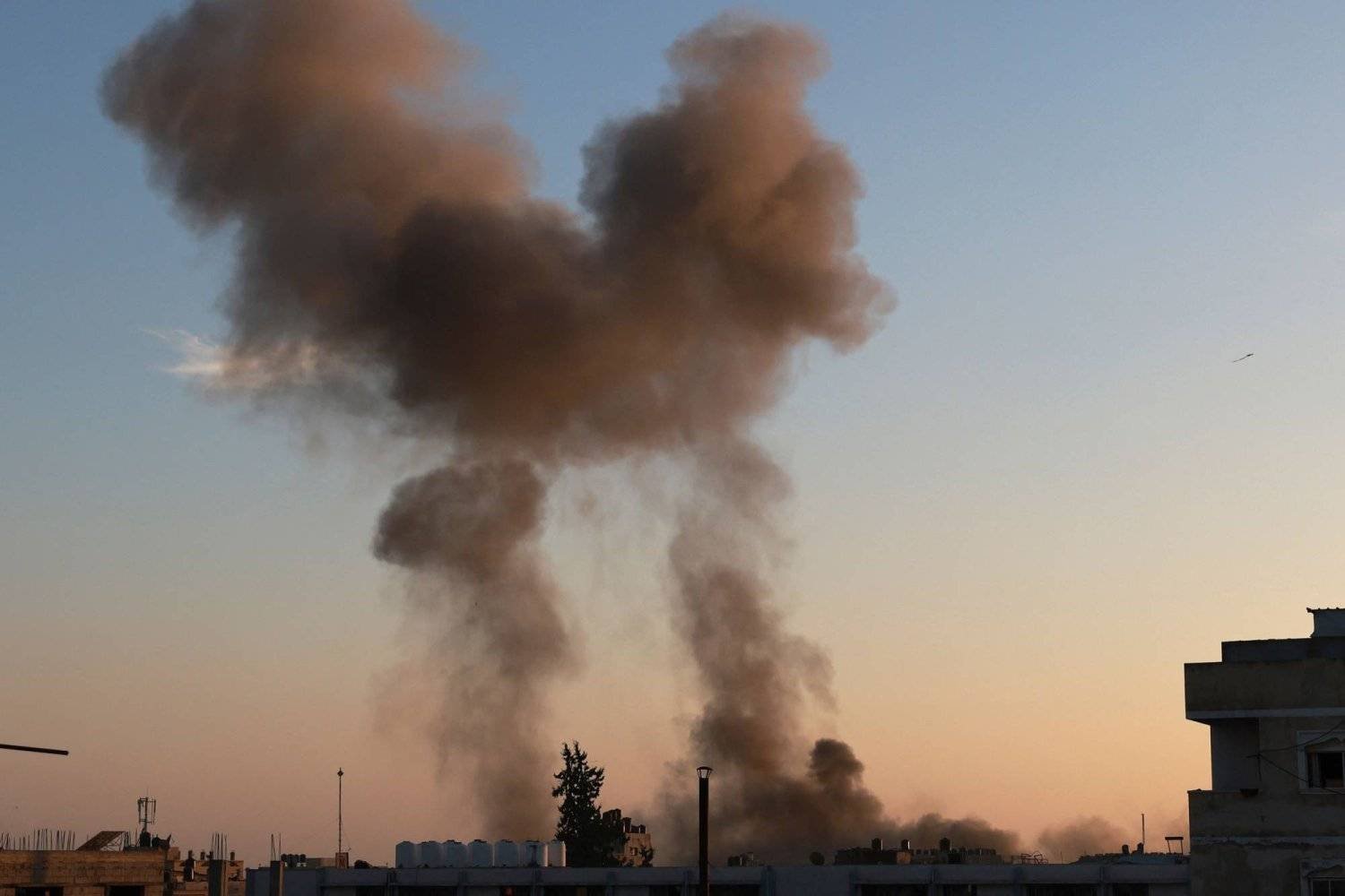 İsrail'in Gazze Şeridi'ni bombalaması (AFP)