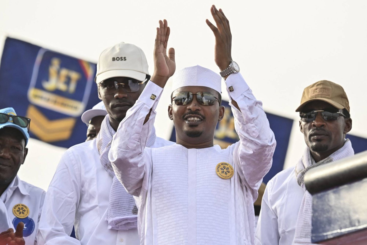 Çad cunta lideri Mahamat İdris Deby Itno seçim kampanyasında bir mitingde (AFP)